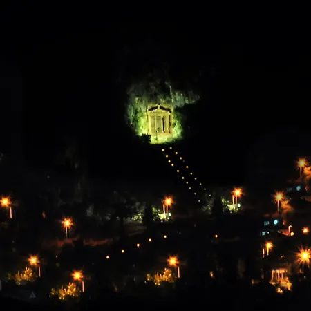 Yeniceri 3* フェティエ